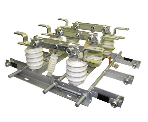 Разъединитель РВЗ-10/1000-III УХЛ3 с приводом ПР-10 EKF Stingray  rvz-10-1000-IIIz