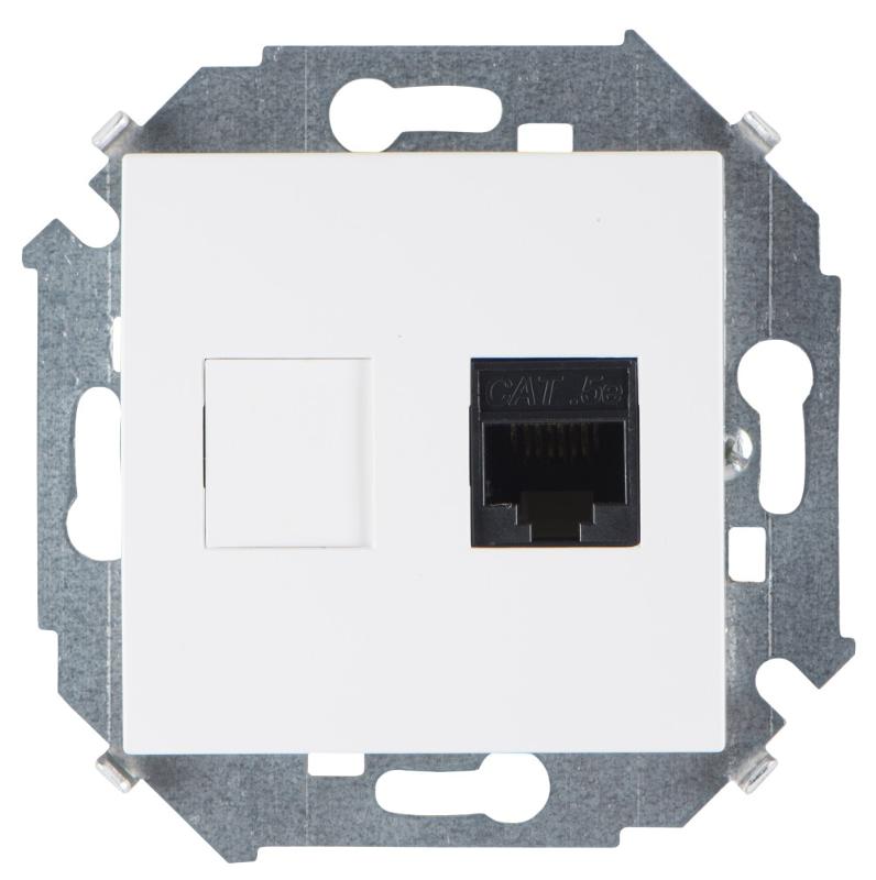 Simon 15 Белый Розетка компьютерная  RJ45 кат.5e (AMP)
