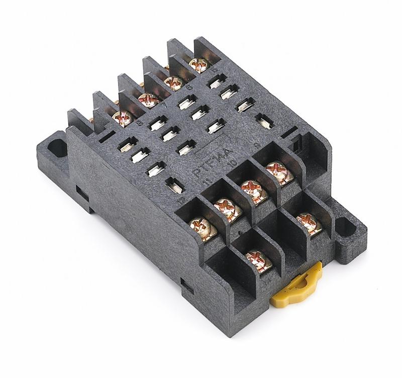 Розетка для ПР102 4 контакта 10А РР-102