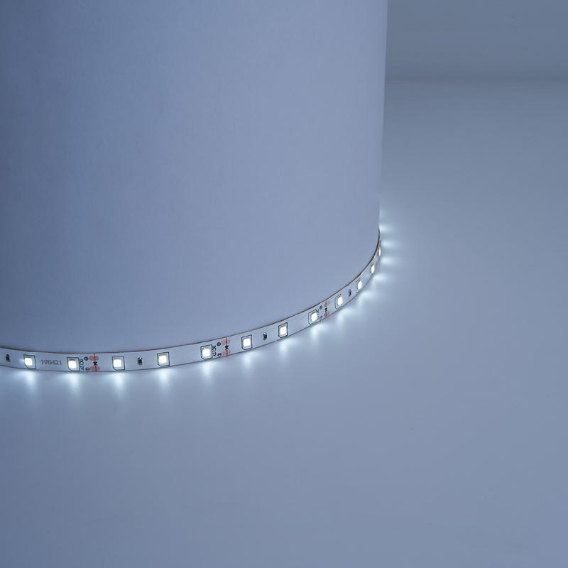Лента светодиодная LS604/ 60SMD(2835)/м 4.8Вт/м 12V IP65 5000*8*1.8мм 6500К
