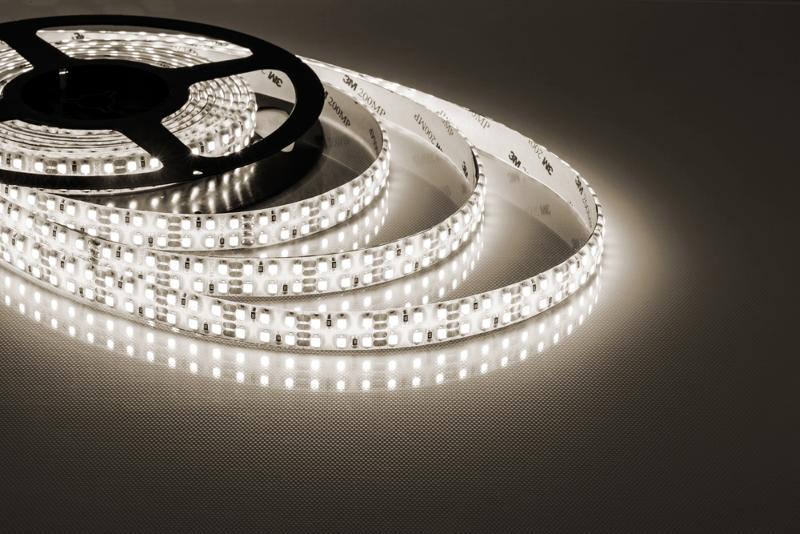 Лента светодиодная LS615/ 240SMD(2835)/м 19.2Вт/м 12V 5000*14*3.8мм 3000К, IP65