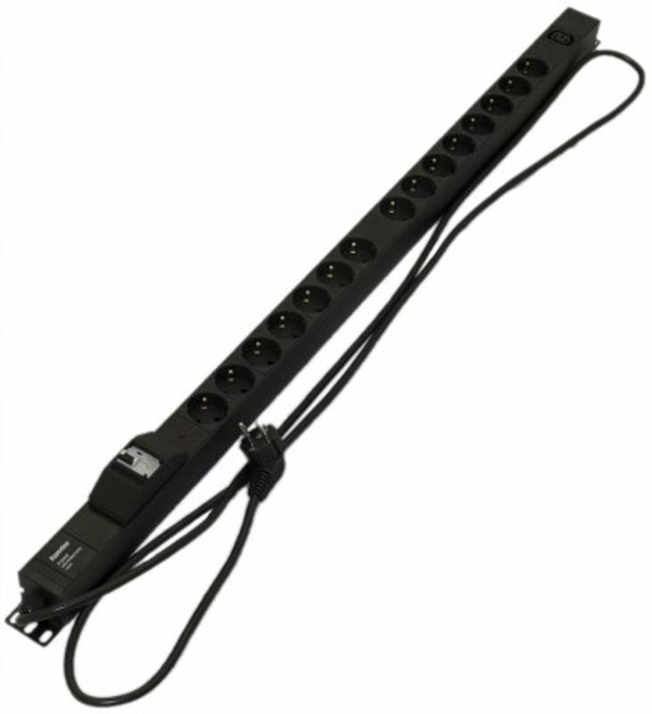 SHE-15SH-1IEC-BF-2.5EU Блок розеток, вертикальный, 15 розеток Schuko, 1 розетка IEC320 C13,  250В, 1040x44.4x44.4мм (ДхШхВ)