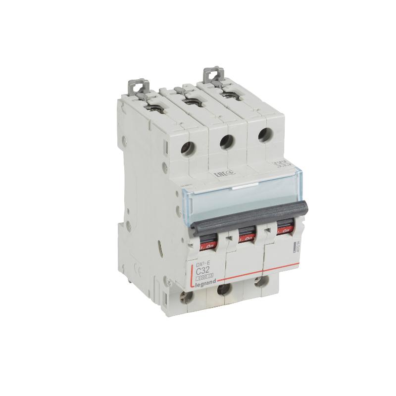 Выключатель автоматический трехполюсный DX3-E 6000 32А C 6кА