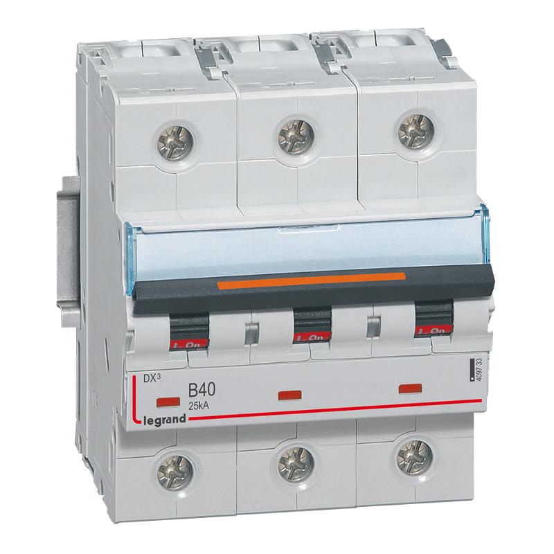 Выключатель автоматический трехполюсный DX3 40А B 25кА (4,5 мод)