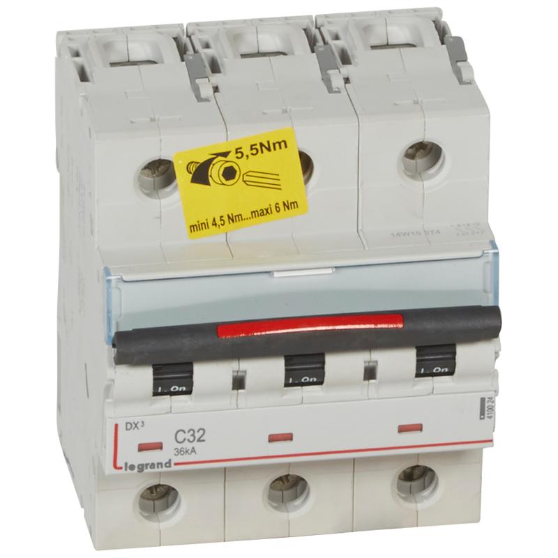 Выключатель автоматический трехполюсный DX3 32A C 36кА (4,5 мод)