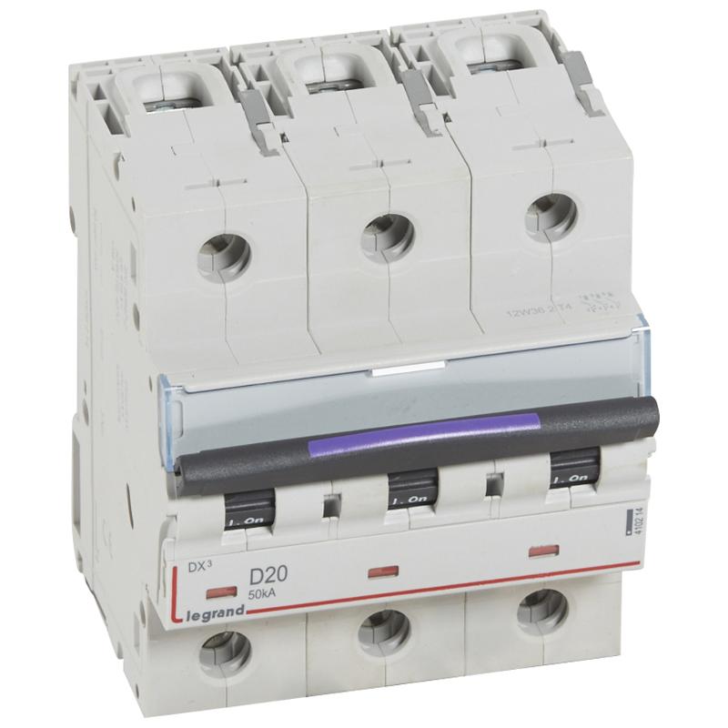 Выключатель автоматический трехполюсный DX3 20А D 50кА (4,5 мод)
