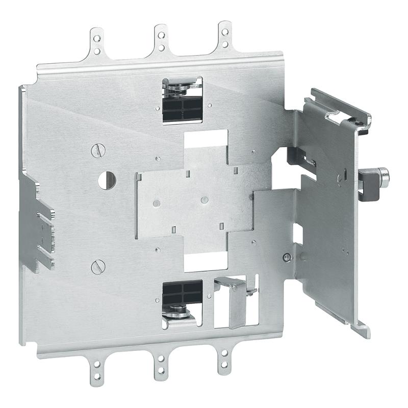 DPX3 630 Основание выкатное 4P