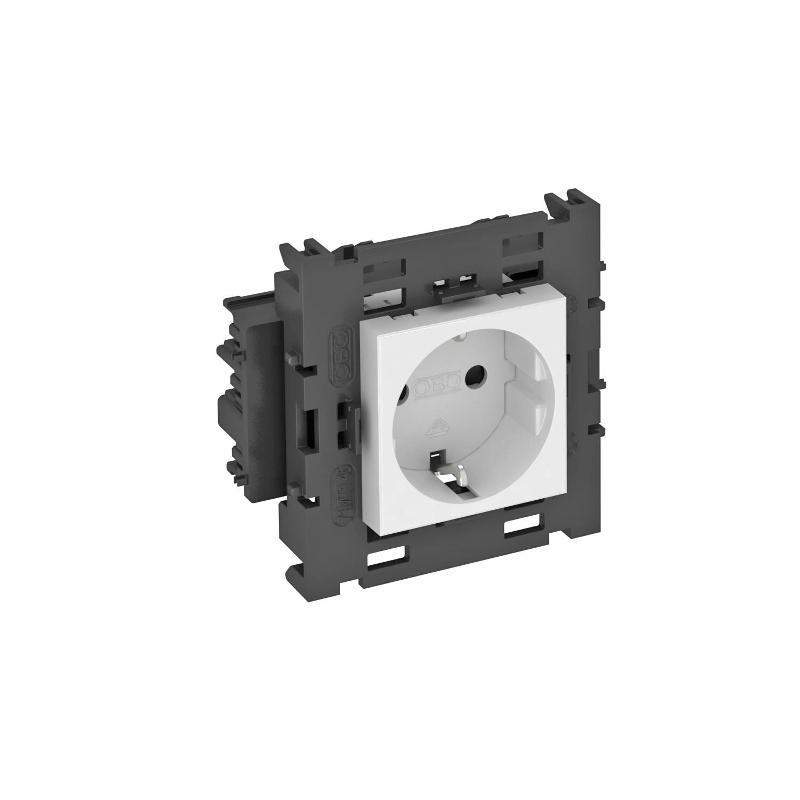 Розетка одинарная 0° Modul45connect с з/к, 250 В, 16A (белый) (STD-D0C8 RW1)