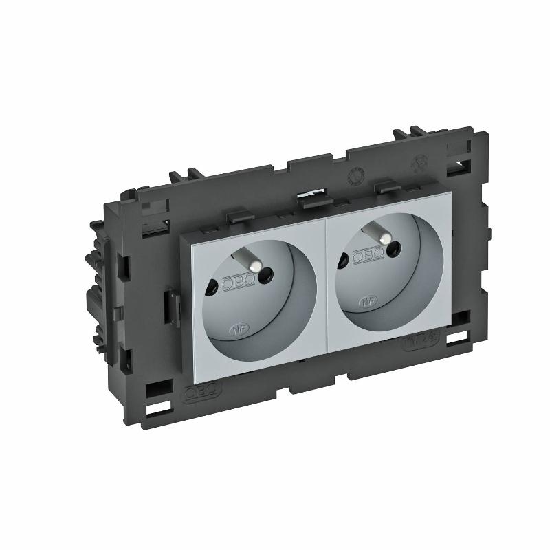 Розетка тройная 0° Modul45connect франц. стандарт, 250 В, 16A (серебристый) (STD-F0C8 AL2)