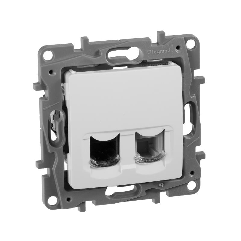 Etika Белый Розетка телефонная + компьютерная (RJ11+RJ45) 5 кат. UTP