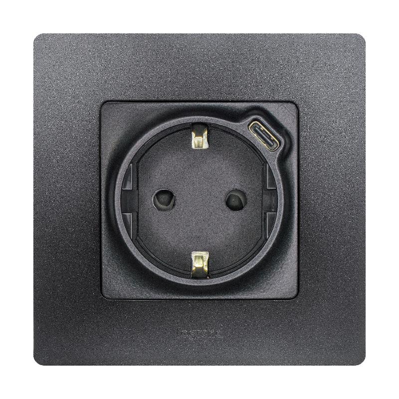Розетка с заземлением с USB тип C - Legrand Etika - со шторками 16А 250В 1500мА 7,5Вт безвинтовые зажимы - антрацит