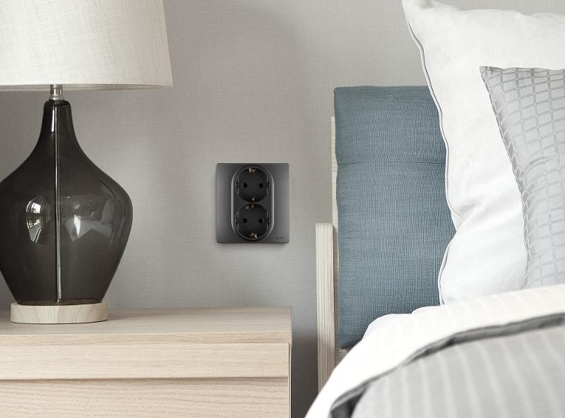 Розетка двойная с заземлением - Legrand Inspiria - со шторками в сборе 16А 250В безвинтовые зажимы - антрацит
