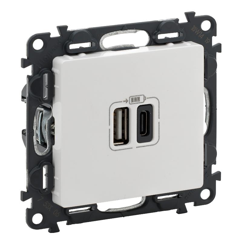 Valena LIFE Белый Зарядное устройство с 2-мя USB-разьемами тип А-тип С 240В/5В 3000мА С лицевой панелью