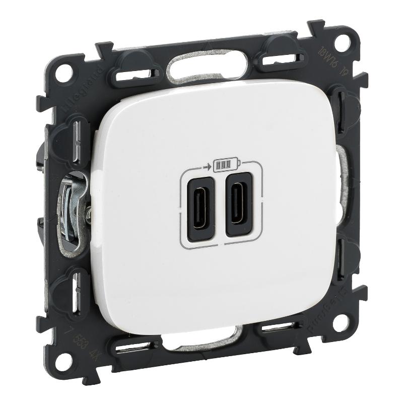 Valena ALLURE Белый Зарядное устройство с 2-мя USB-разьемами тип С-тип С 240В/5В 3000мА С лицевой панелью