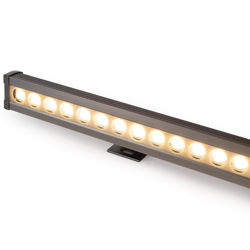 Линейный светодиодный прожектор заливающего света 24W 4000K 175-245V 1000*50*40 IP65 LED