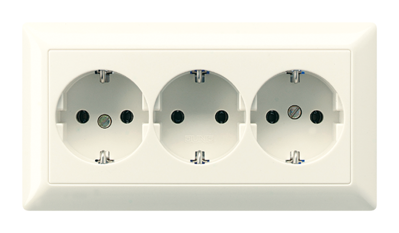 Штепсельная розетка SCHUKO 16A 250V~ тройная, полная плата; слоновая кость