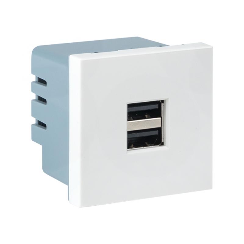 Розетка USB, сила тока 2,1 А (2 гнезда) без индикатора