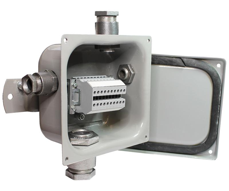 Коробка клеммная У-614 У2, 10 клемм, IP65, (металлические вводы)