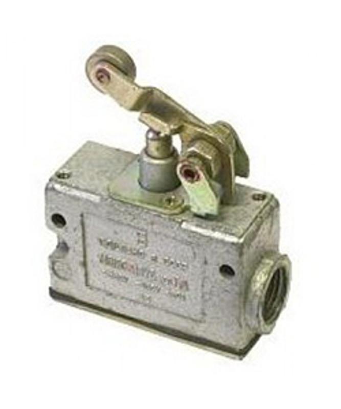 МП 1306 У2 исп.01, IP54, рычаг с роликом, комбинированный, винт, микровыключатель (ЭТ)