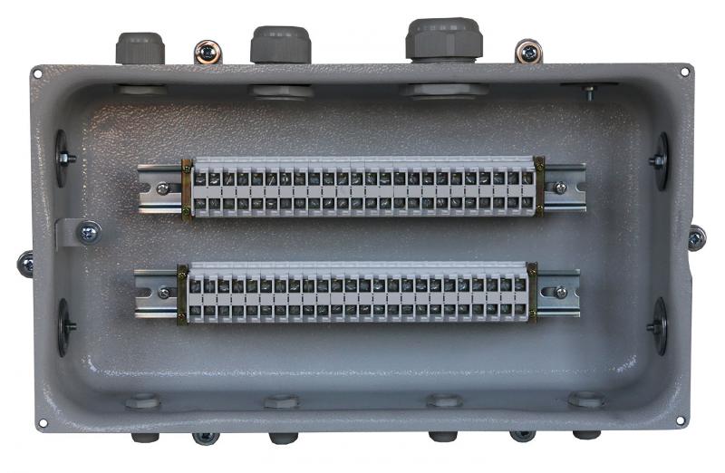 КЗНС-48 У2, 48 зажимов, IP54 (пластиковые вводы PG), коробка клеммная