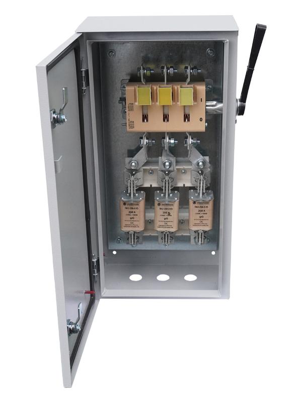 ЯРП-250-54 УХЛ2, с ППН-35 250А, держатели медь, IP54, ящик …