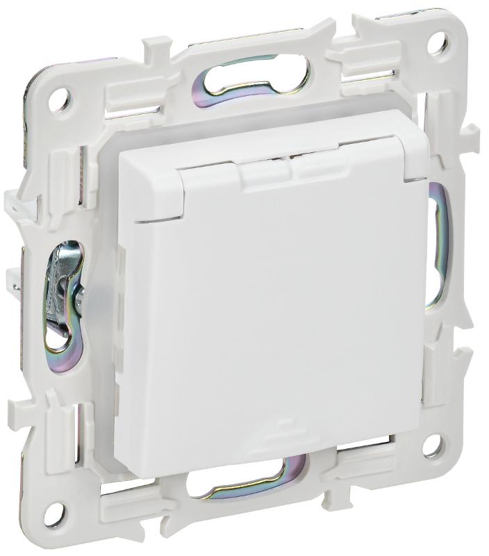 SKANDY Розетка з/к/ш кр. 16А IP44 SK-R11W арктический белый