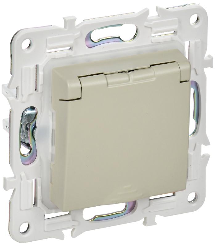 SKANDY Розетка з/к/ш кр. 16А IP44 SK-R11B бежевый