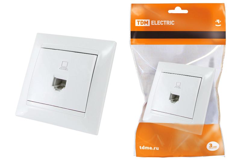 Розетка компьютерная RJ45  белая "Лама"