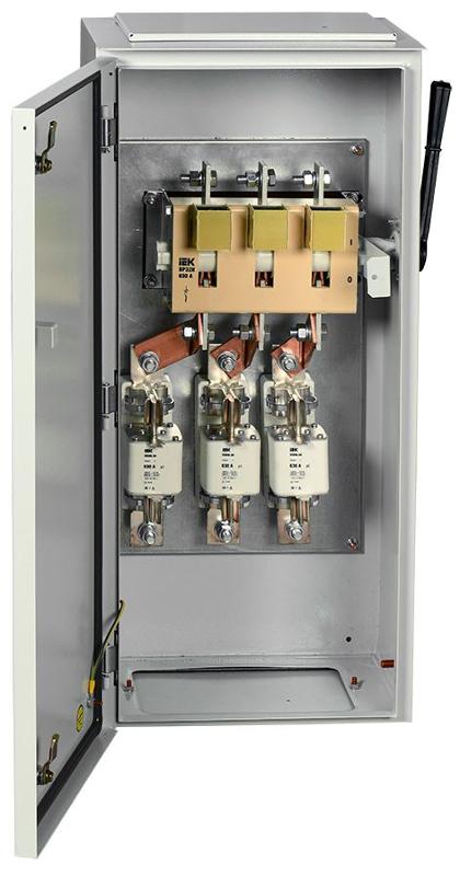 Ящик с рубильником и предохранителем ЯРП-630А-1 У1 IP54