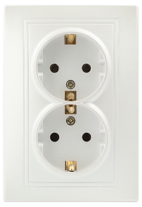 Розетка Intro Plano 1-205-06 с заземлением двойная 2X2P+E Schuko, 16А-250В, IP20, СУ, перламутр