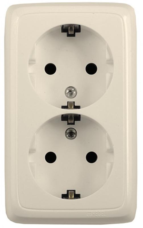 Розетка открытой установки, двухместная, с заземляющим контактом, со шторками, с изолирующей пластиной, цвет слоновая кость